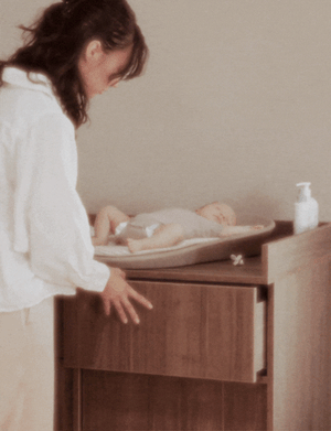 FORSALA - Skiptiborðsrammi á Kommóðu Kyo (XL) - Walnut